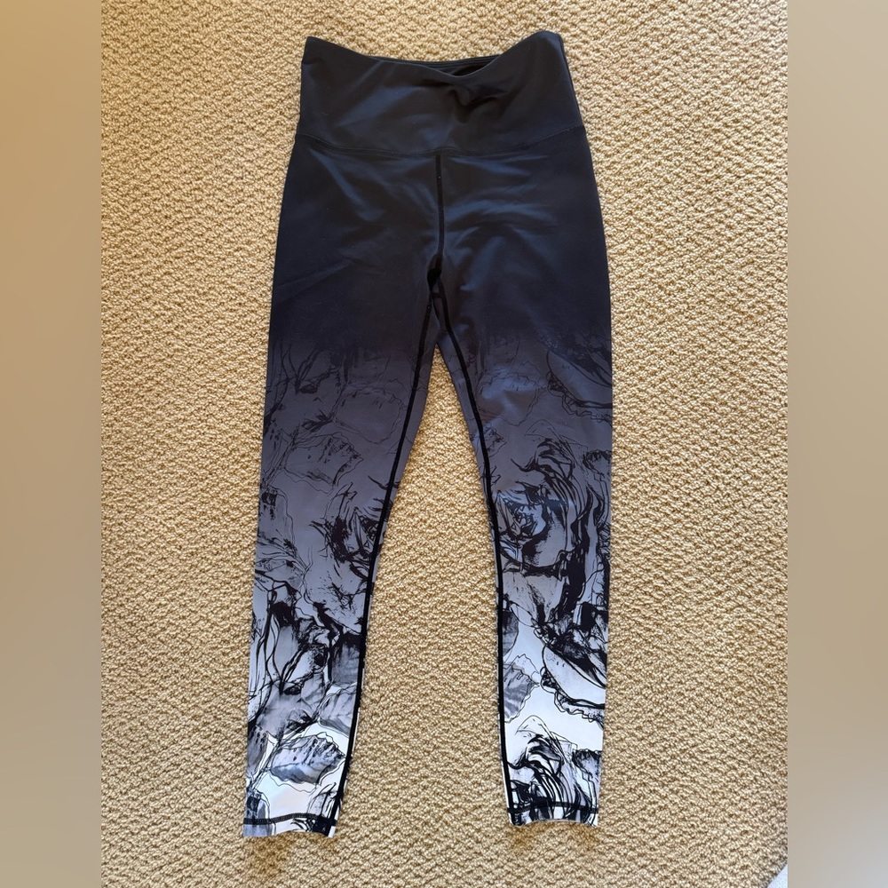 Zyia full length size small gently worn leggings